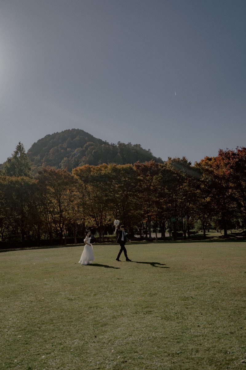 滋賀の芝生公園での前撮り 2